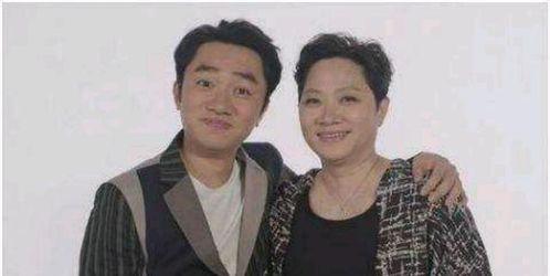 王祖蓝家人照片,幸福一家人的甜蜜写照