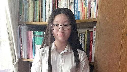 红云老师本人照片