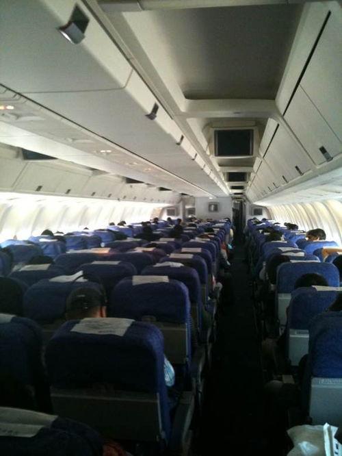 飞机内照片,揭秘飞机内部设计之美