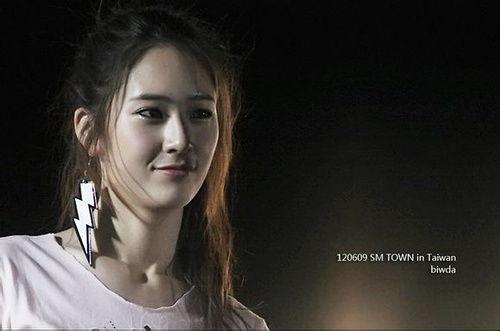 韩娱乐圈的les,揭开女明星们的同性恋情缘