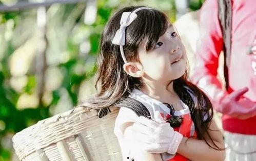小泡芙个人资料,童星成长记，从可爱萌娃到多才多艺的少女