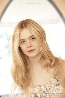 艾丽范宁图片,光影交织下的璀璨星辉