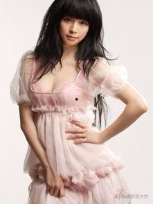 女人穿透明内衣图片